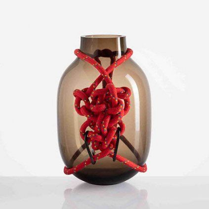 Laokon smoke vase, red rope