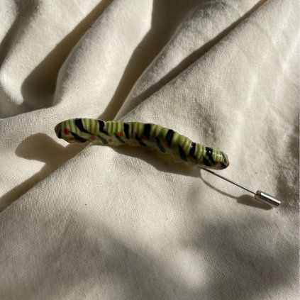 Brooch Caterpillar green brindle