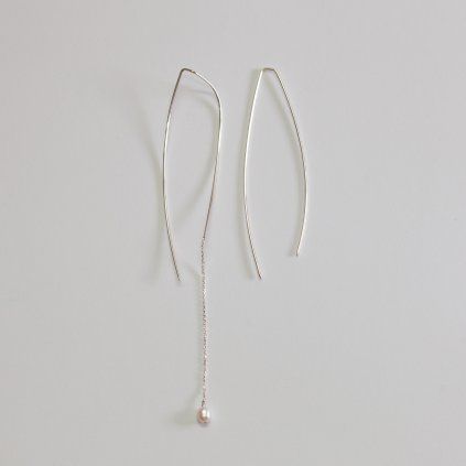 Náušnice Signature pearl s řetízkem stříbrné 02