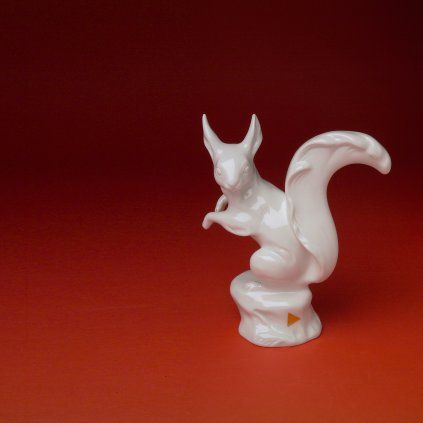 qubus maxim velcovsky money box squirrel